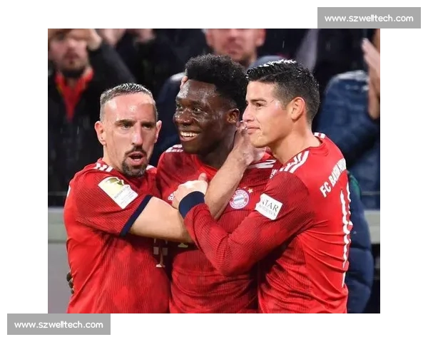 朗尼克曝猛料！阿拉巴重伤前拜仁曾密议签回，休战超 1 年或改写转会史